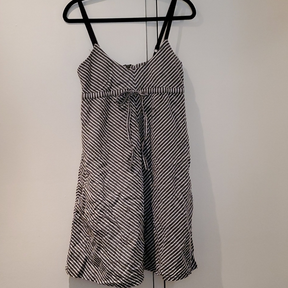 SPLIT Mini Dress